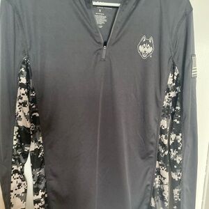 UConn Army Print Lightweight Quartersip